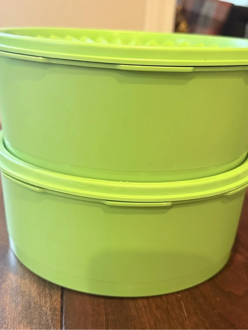 2 Vtg TUPPERWARE #1204 Lime Green Canister w/#1205 Sealing Lids USA